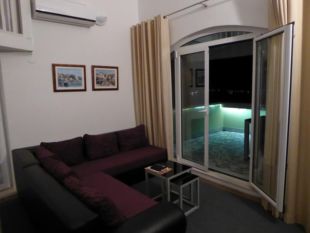 Apartment Cindy แฮร์เซ็ก-โนวี ภายนอก รูปภาพ