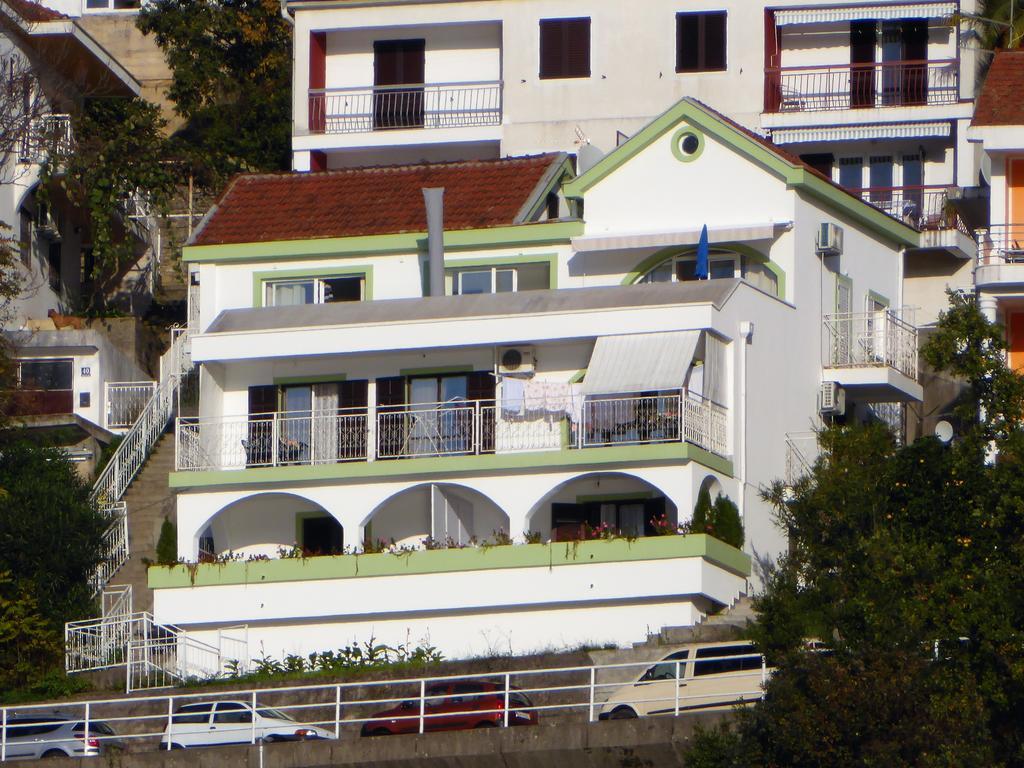 Apartment Cindy แฮร์เซ็ก-โนวี ภายนอก รูปภาพ